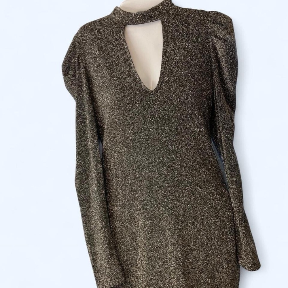 Elegant Silver Shimmering Long Sleeve Dress the open detail in front M